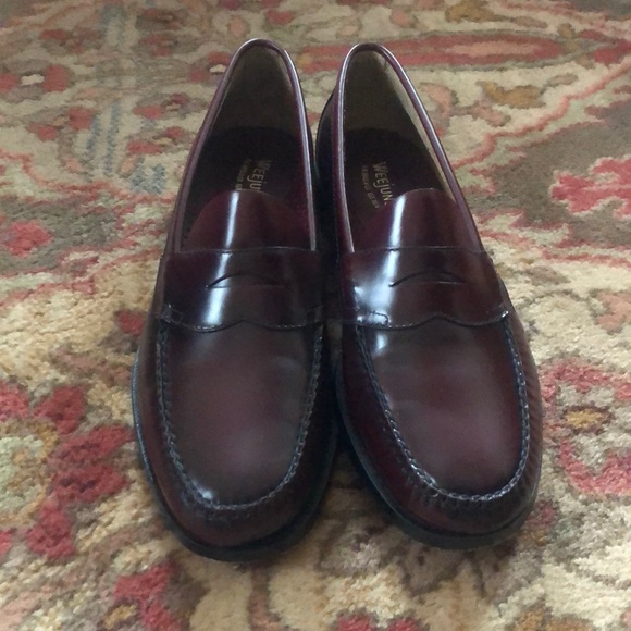 G.H. Bass \u0026 Co. Shoes | Bass Weejuns Logan Flatstrap - Size 10.5d- Burgundy Color | Color: Brown | Size: 10.5 | Pm-93618977's Closet